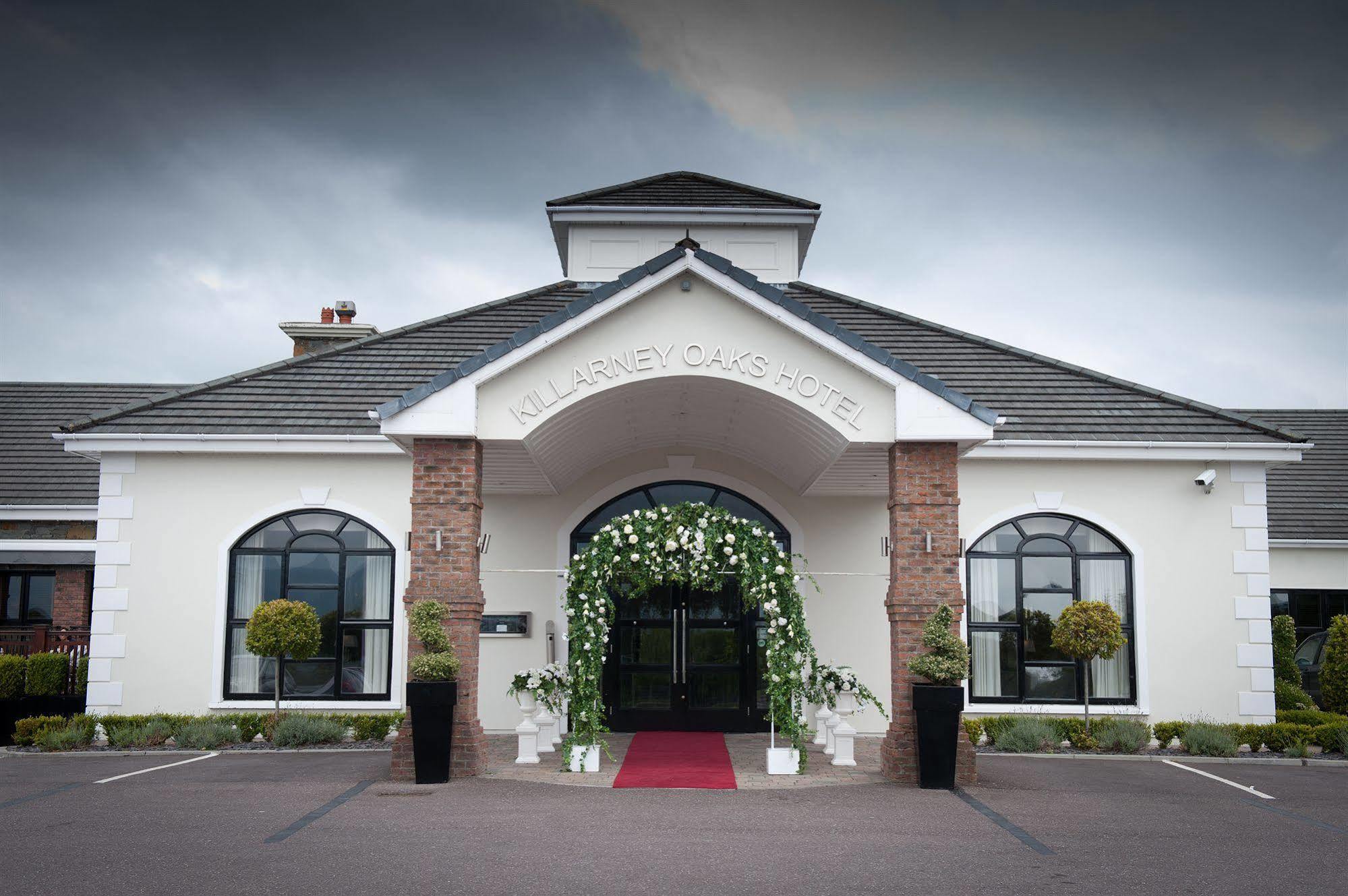 Killarney Oaks Hotel Экстерьер фото